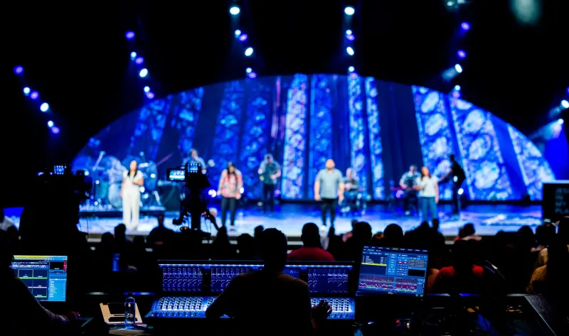 Heard and Felt: How Sound Designers Are Rewriting the Emotional Grammar of the American Stage